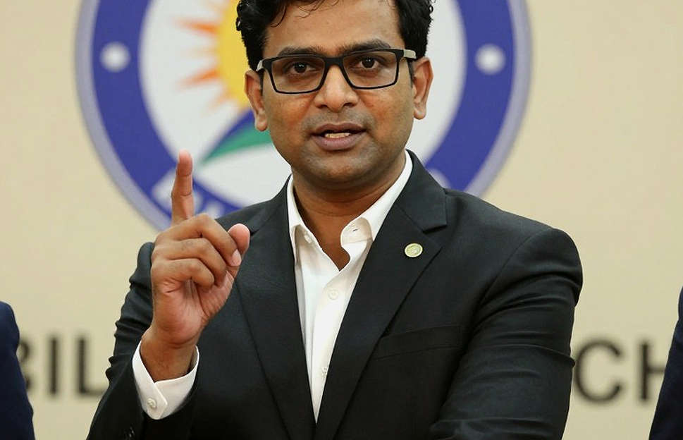 मेहदी का बुखार सुर्खी है, बांग्लादेश की असली खबर वह देर रात है जब अध्यक्ष ड्रेसिंग रूम में थे