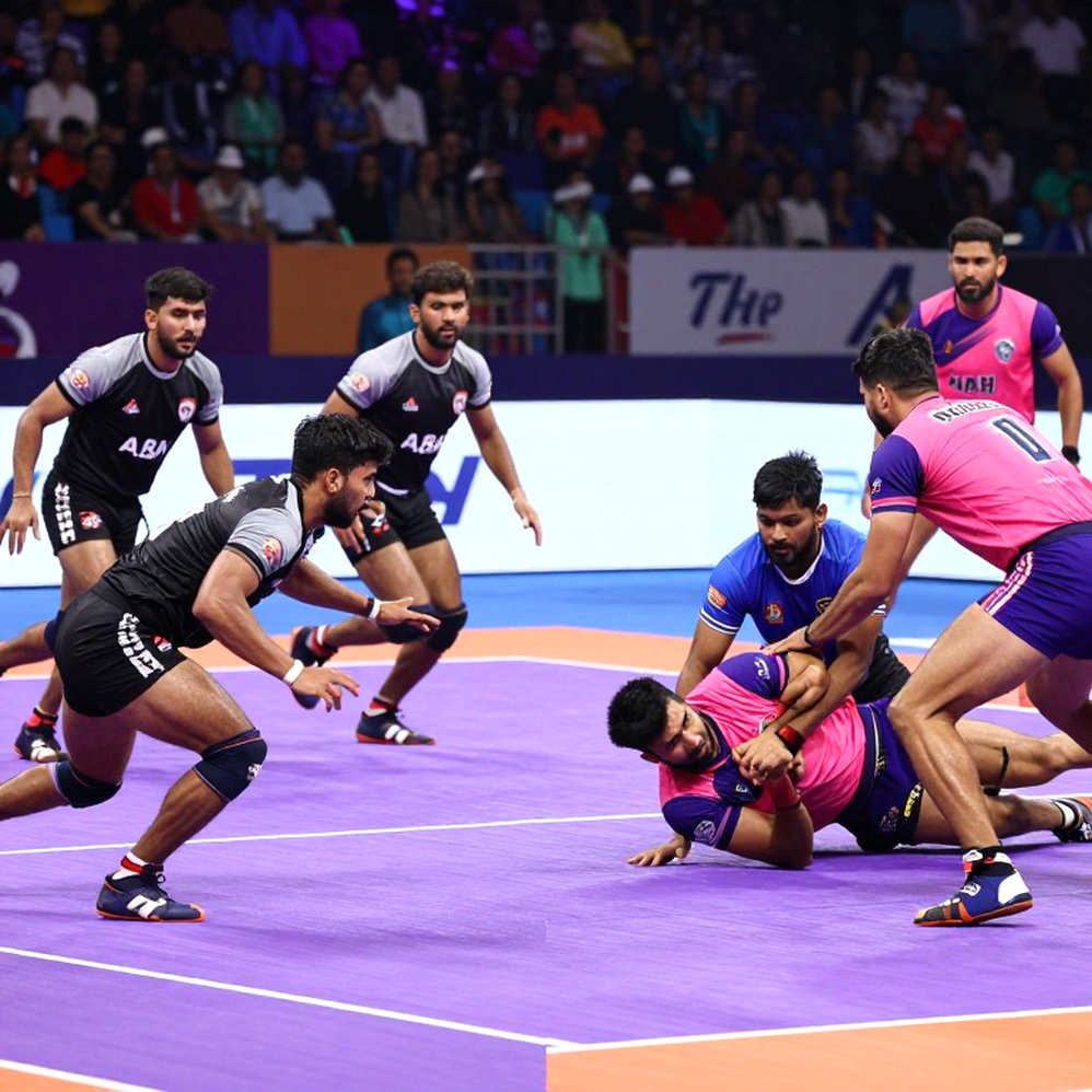 महिला कबड्डी का स्वर्ण किसी स्कोरबुक में नहीं, छुट्टी-रजिस्टर में दर्ज है